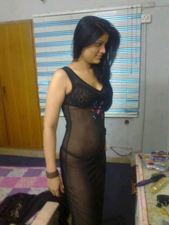 call-sara-03277794305-for-sexy-escorts-services-in-islamabad-big-2